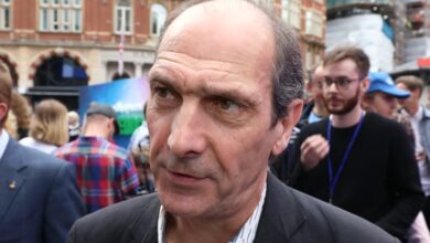 David Sproxton